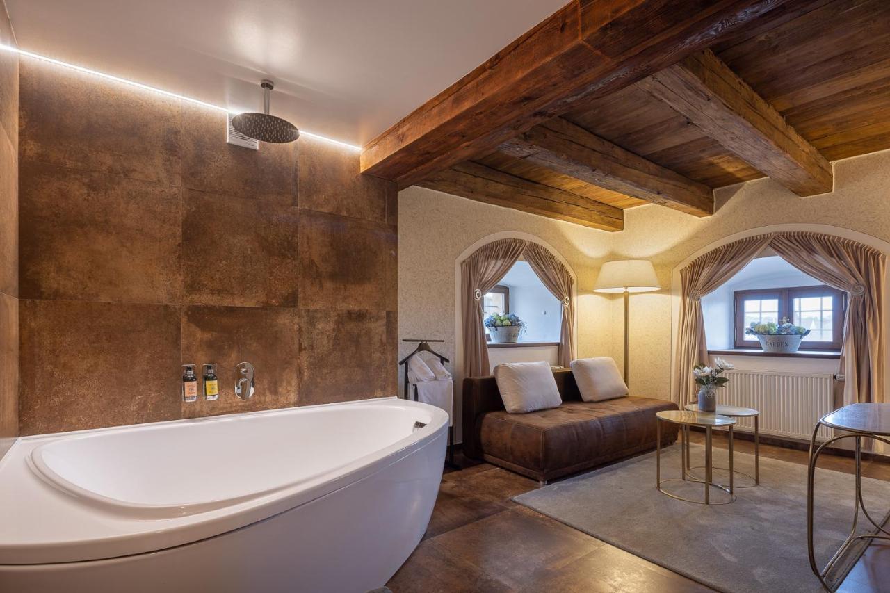 Pytloun Zámecký Hotel Ctěnice 4* Praga