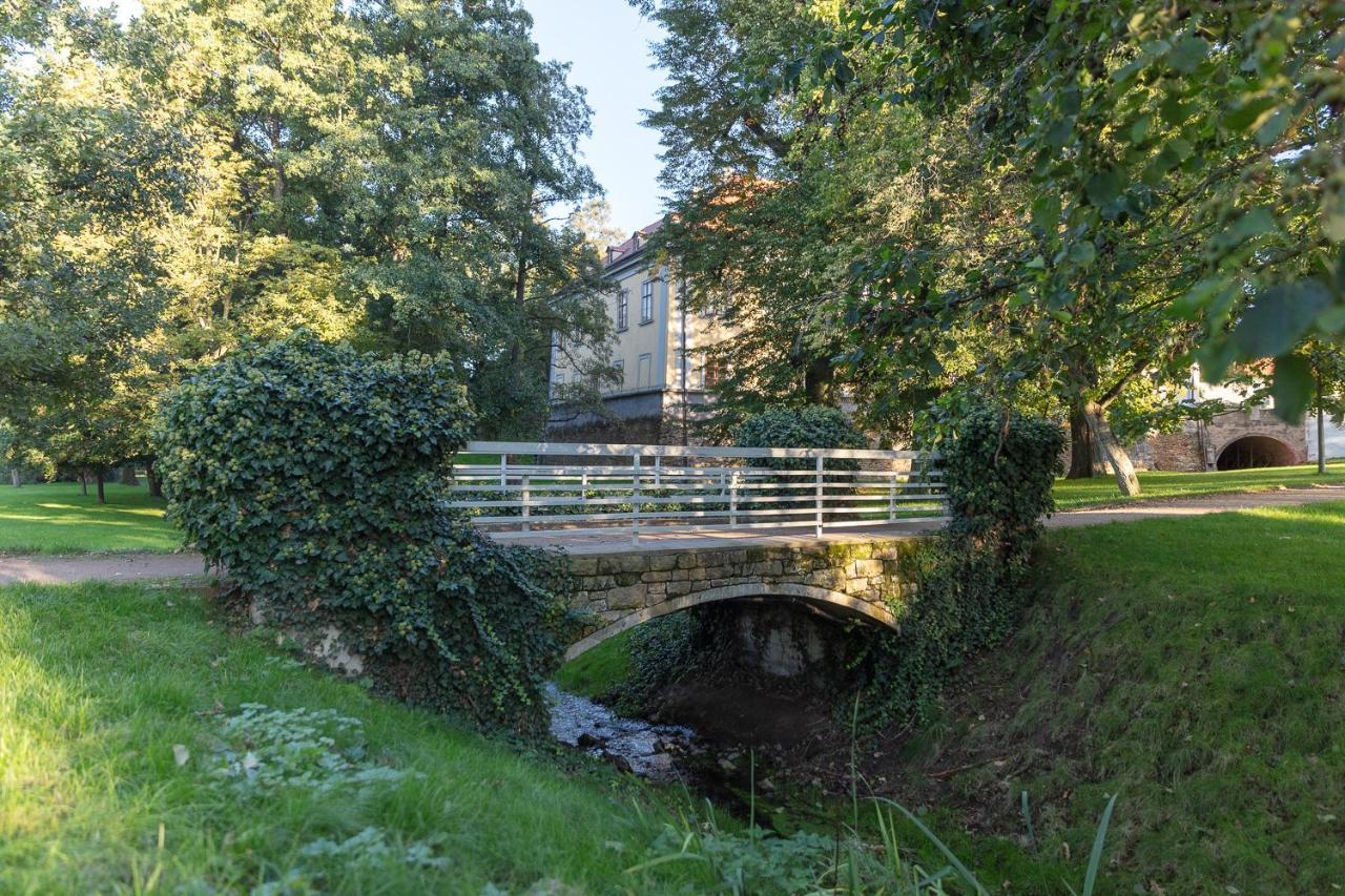 Pytloun Zámecký Hotel Ctěnice