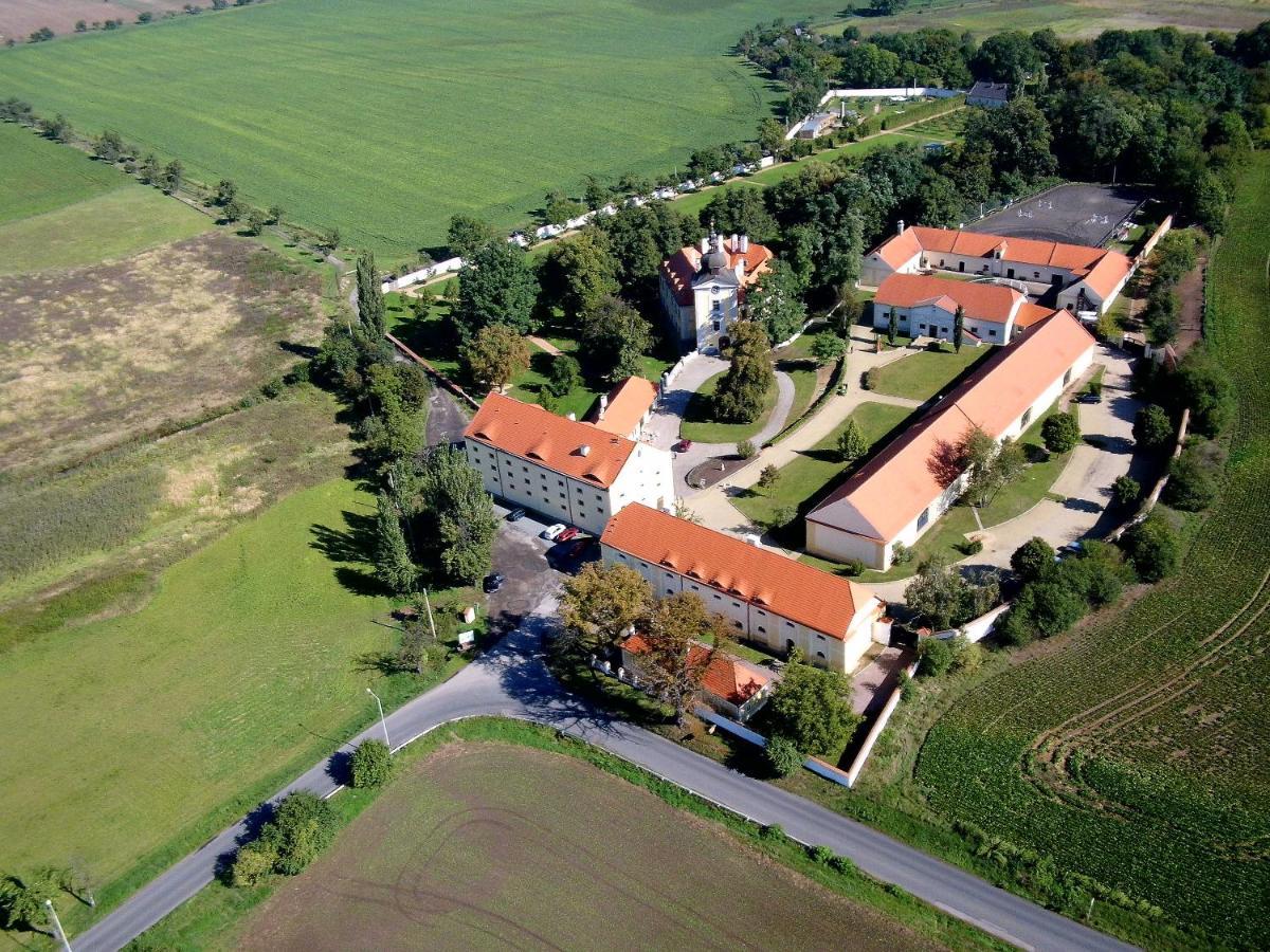 Hotel Pytloun Zámecký Hotel Ctěnice 4*